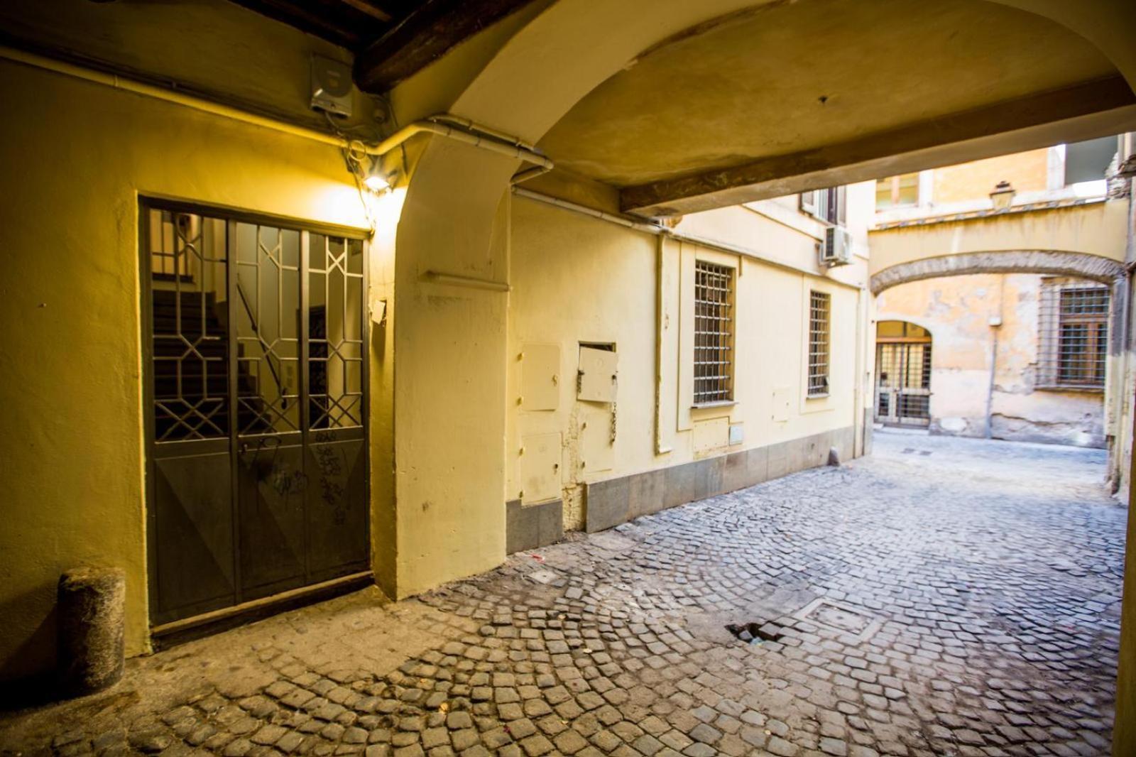 Campo De Fiori Apartment Roma ภายนอก รูปภาพ